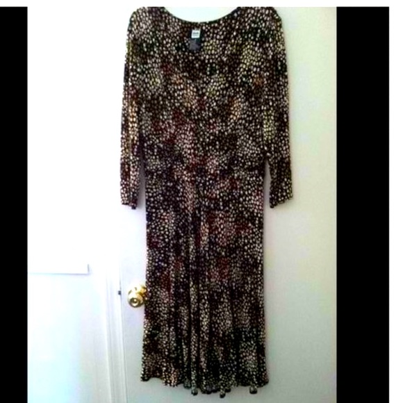 Studio 1924 Dresses & Skirts - Leopard-like print dress